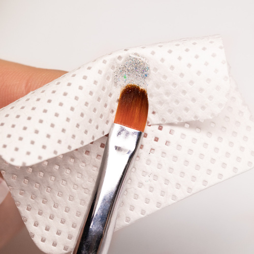 Waciki bezpyłowe perforowane do paznokci Molly Nails białe 5x5 cm 200 szt