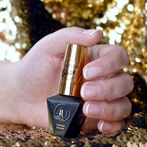 Elastyczna baza o wysokiej przyczepności Extreme Base by Monika Mielniczuk Molly Nails Clear 10g