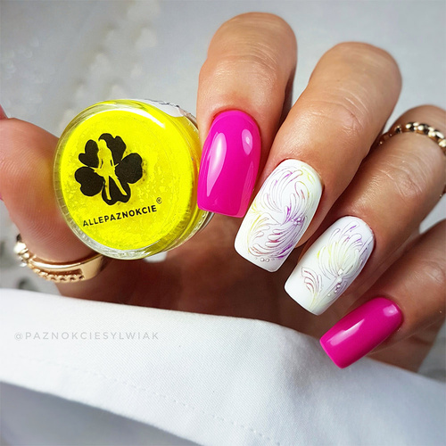 Pigment neonowy do paznokci w proszku słoiczek neon uv pigment 0,6 g Nr 03