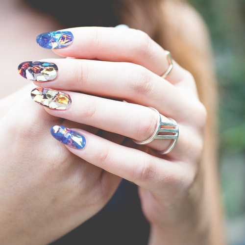 Ozdoba do paznokci Broken Mirror Effect efekt stłuczonego zwierciadła słoiczek Nr 06