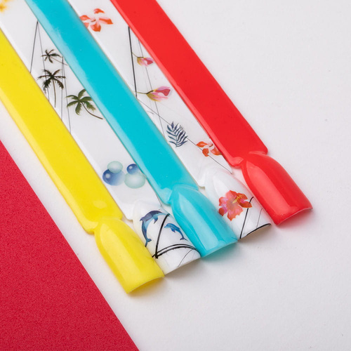 Naklejki do paznokci cienkie samoprzylepne rośliny zwierzęta F329