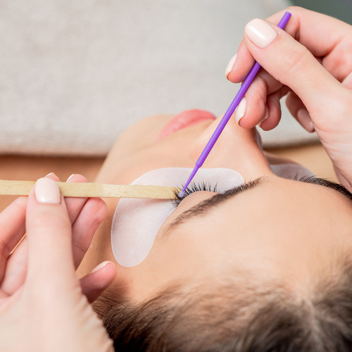 Profesjonalne aplikatory bezwłóknowe do rzęs fioletowe 100 szt