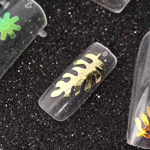 Naklejka samoprzylepna listki kwiatki motylki króliczki Nr 35