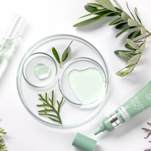 Serum do skóry problematycznej z oliwą ozonowaną i ziołami Victoria Vynn Pharm Foot mycoVERRUM 15ml