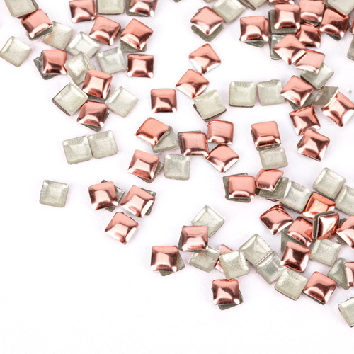 ShinePins gładkie ćwieki błyskotki ozdoby do paznokci kwadratowe large NTN Premium Nr 4 5g