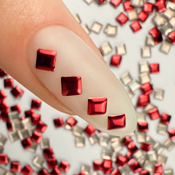 ShinePins gładkie ćwieki błyskotki ozdoby do paznokci kwadratowe large NTN Premium Nr 7 5g